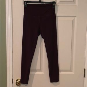 Lulu lemon plum colored cropped leggings